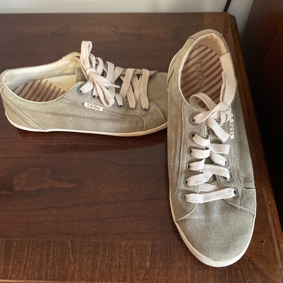 Taos Tie up sneakers - Picture 1 of 7